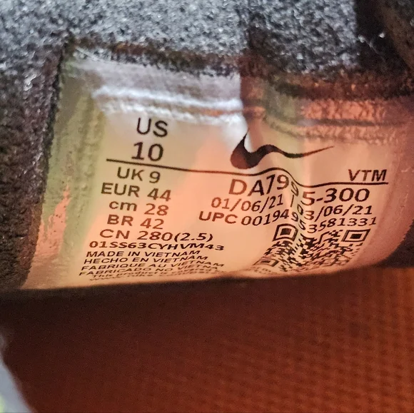 Nike Waffle One Electric Green - Picture 9 of 9